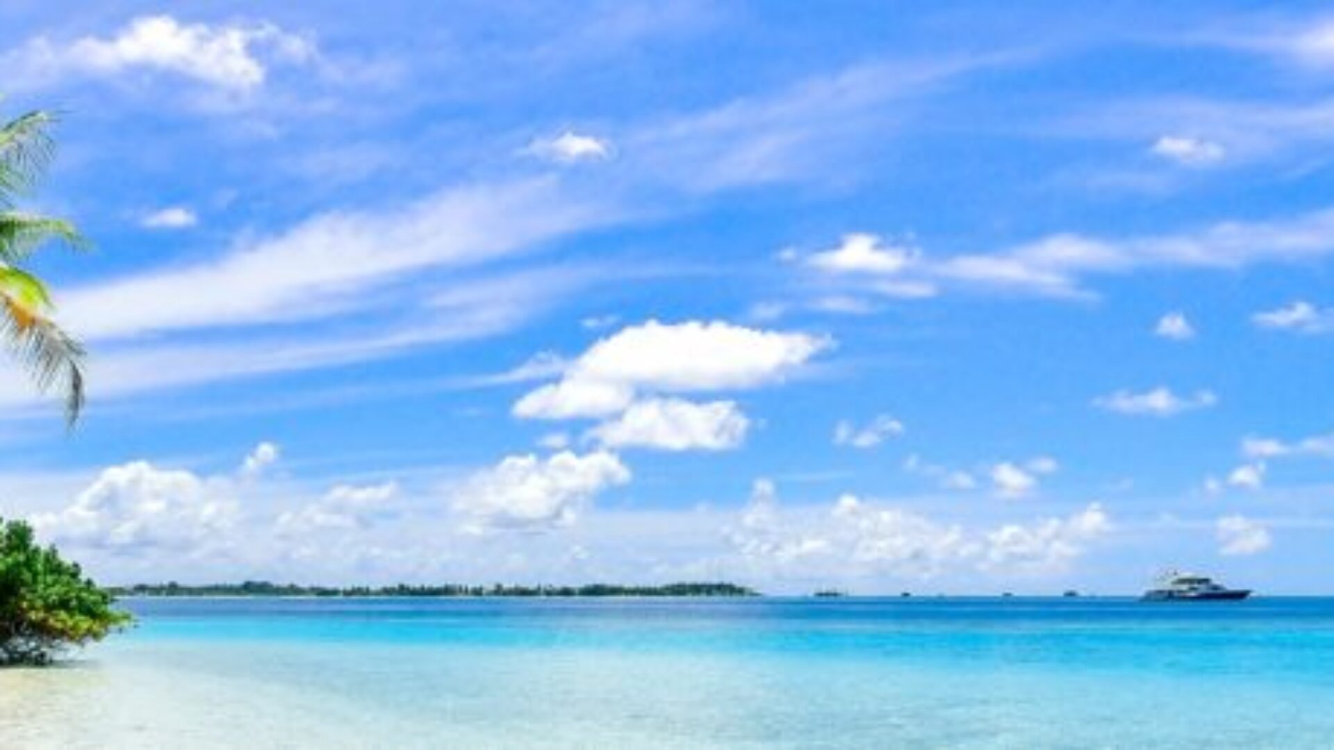 beach-calm-clouds-457882